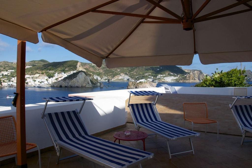B&B La Terrazza Sul Porto Ponza Exterior foto